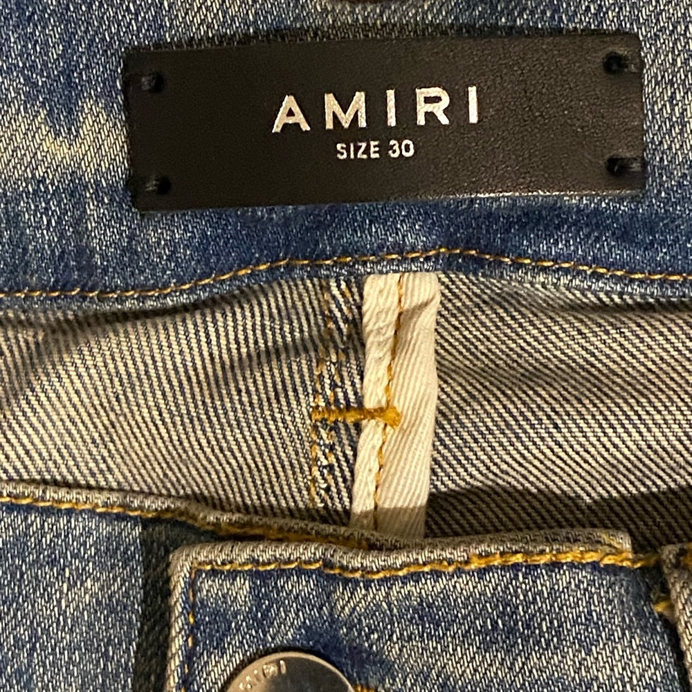 BRAND NEW AMIRI Blue Denim Jeans Classic Medium-Wash
